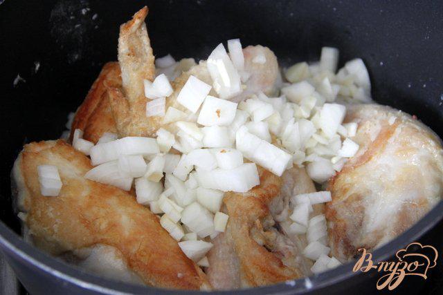 Фото приготовление рецепта: Суп из курицы с сельдереем по-гречески шаг №2