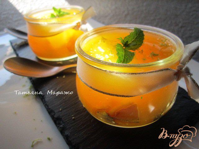 Фото приготовление рецепта: Апельсиновый десерт с персиками шаг №6