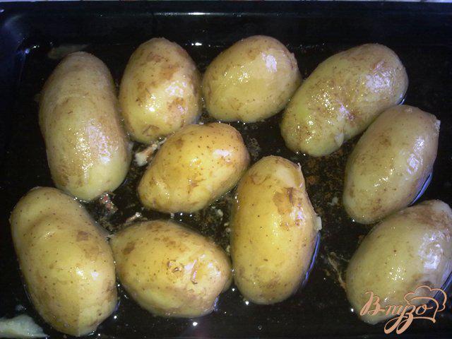 Фото приготовление рецепта: Молодой картофель с прованскими травами шаг №2