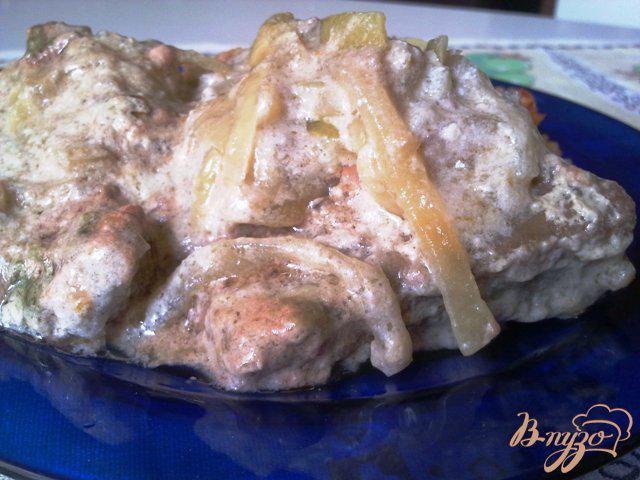 Фото приготовление рецепта: Говяжья печень с луковым соусом шаг №9