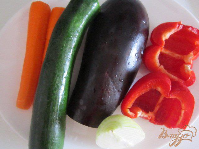 Фото приготовление рецепта: Овощной салат (острый) шаг №1