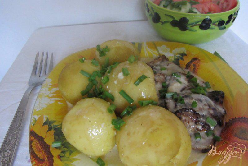 Фото приготовление рецепта: Картофель с кабачками под сметанным соусом. шаг №9