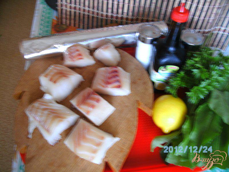 Фото приготовление рецепта: Рыба с шпинатом шаг №1