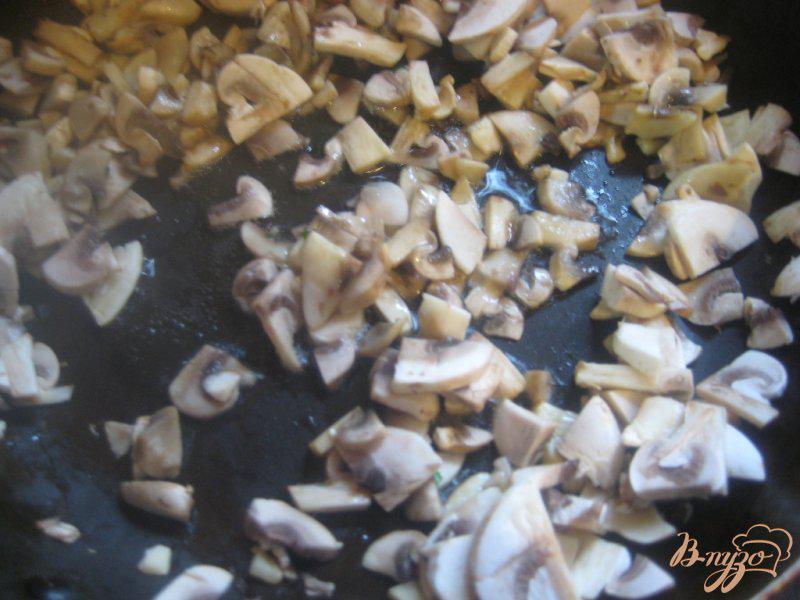 Фото приготовление рецепта: Соус грибной шаг №1
