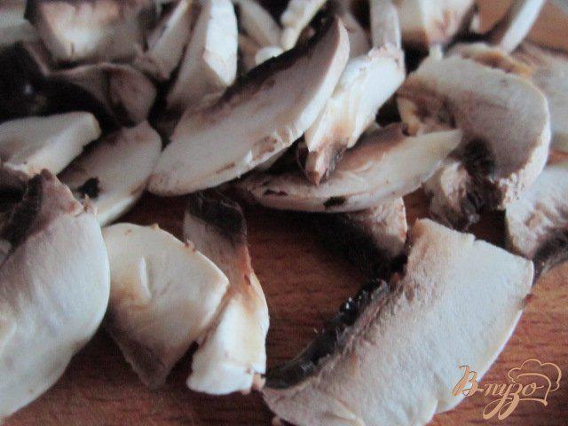 Фото приготовление рецепта: Картофельные лодочки с грибами и луком пореем шаг №3