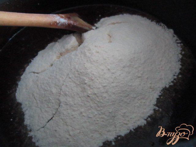 Фото приготовление рецепта: Брауни с кремом из маскарпоне и ягодами шаг №2