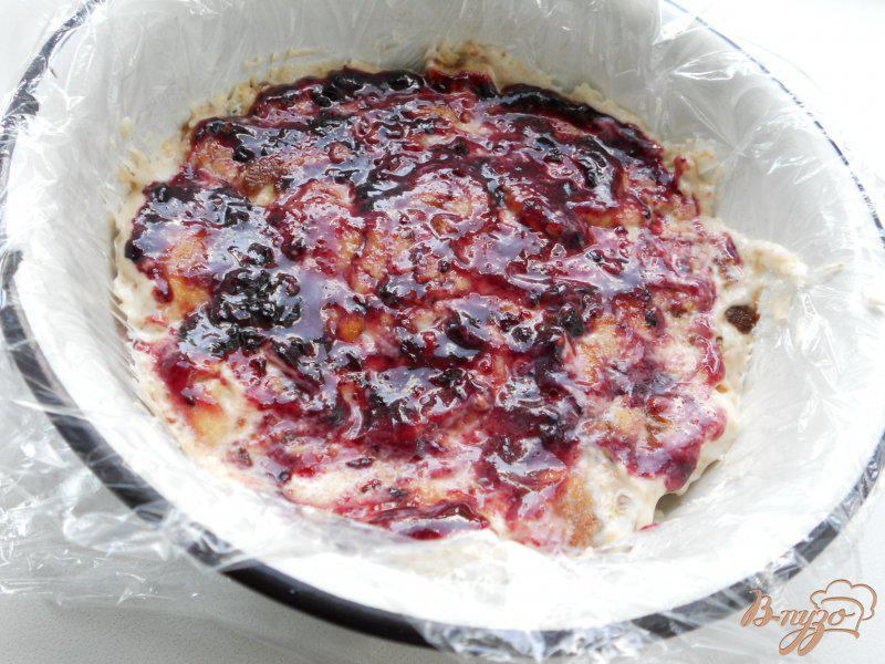Фото приготовление рецепта: Десерт из пряников и печенья шаг №3