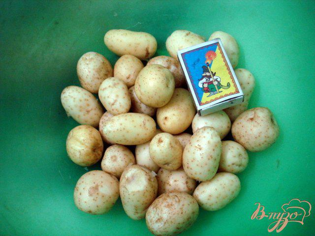 Фото приготовление рецепта: Молодой жареный картофель шаг №1