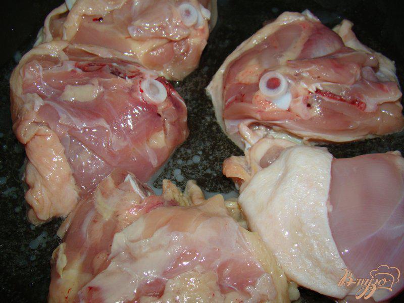 Фото приготовление рецепта: Курица с горчицей и сметаной шаг №1
