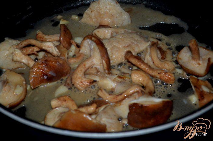 Фото приготовление рецепта: Картофельная галета с грибами шаг №1