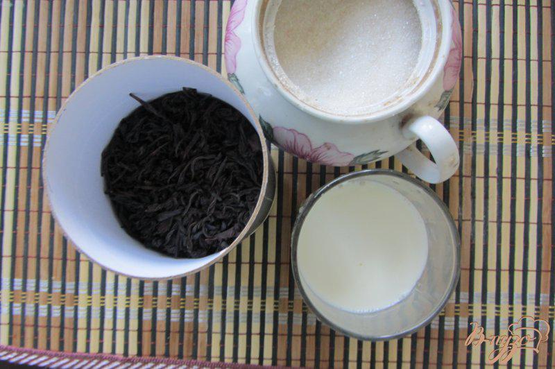Фото приготовление рецепта: Чай с молоком шаг №1