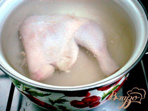 Фото приготовление рецепта: Суп с лисичками и горошком шаг №2