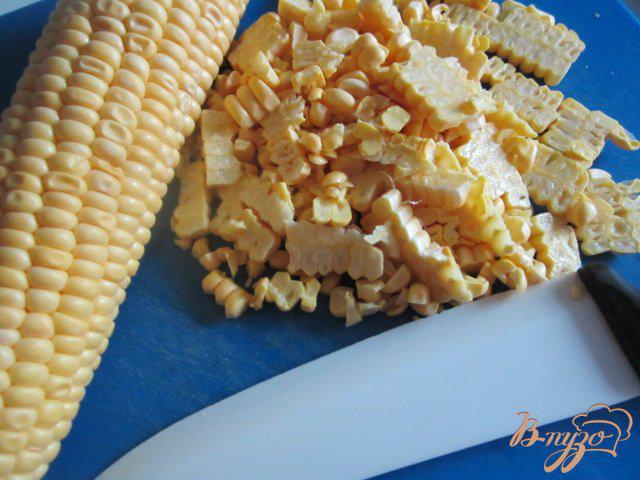 Фото приготовление рецепта: Сардельки с чечевицей и кукурузой шаг №5