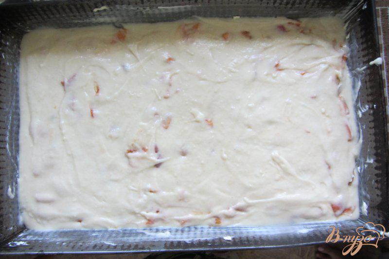 Фото приготовление рецепта: Домашний пирог с абрикосами шаг №13