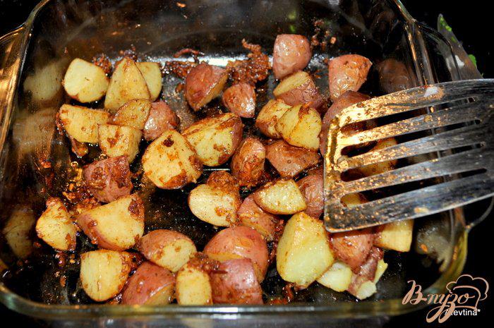 Фото приготовление рецепта: Жареный золотой картофель шаг №3
