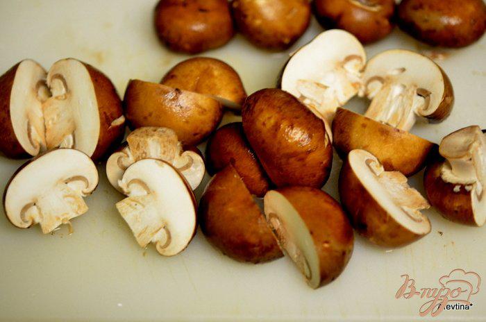 Фото приготовление рецепта: Говядина тушеная с грибами шаг №2