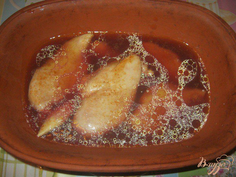 Фото приготовление рецепта: Куриное филе в виноградном соусе шаг №3