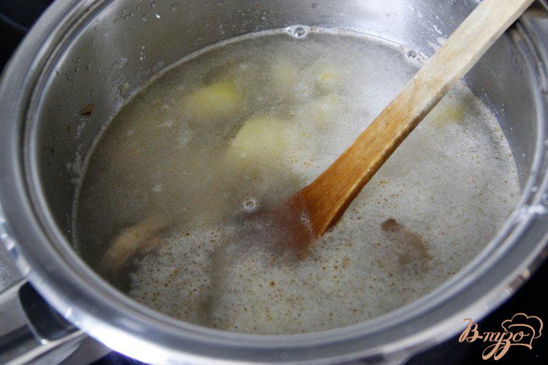 Фото приготовление рецепта: Крем-суп из шампиньонов и цукини шаг №5