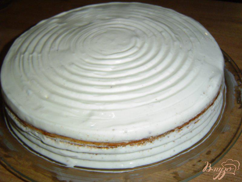Фото приготовление рецепта: Торт «Клубничка на дереве» (Baumkuchen) шаг №8