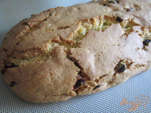 Фото приготовление рецепта: Бискотти с лесным орехом и сушеной клюквой шаг №6