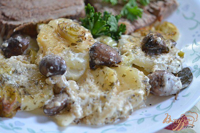 Фото приготовление рецепта: Картофель с грибами шаг №6
