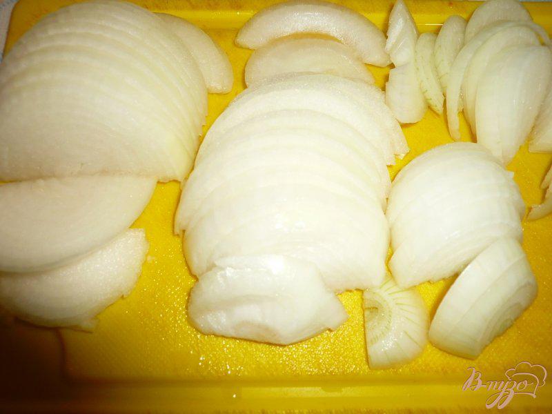 Фото приготовление рецепта: Куриные бедра запеченные в панировке шаг №3
