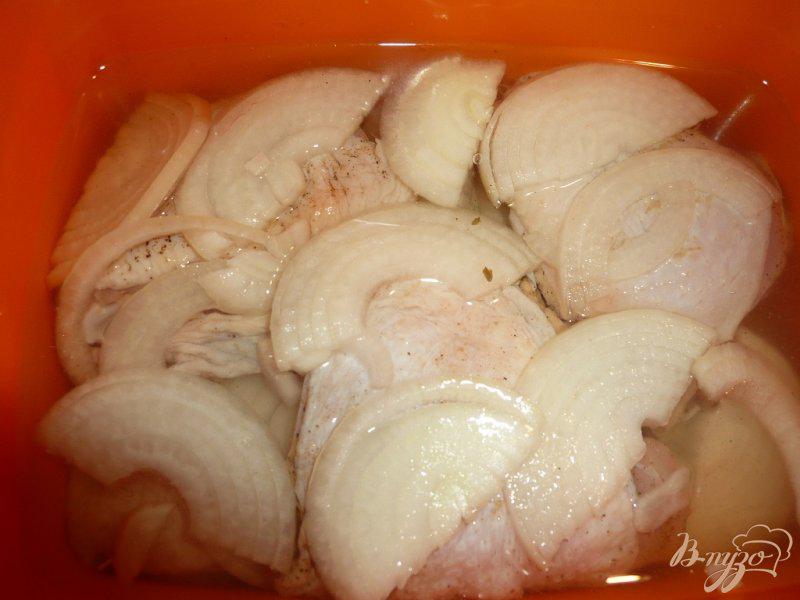 Фото приготовление рецепта: Куриные бедра запеченные в панировке шаг №5