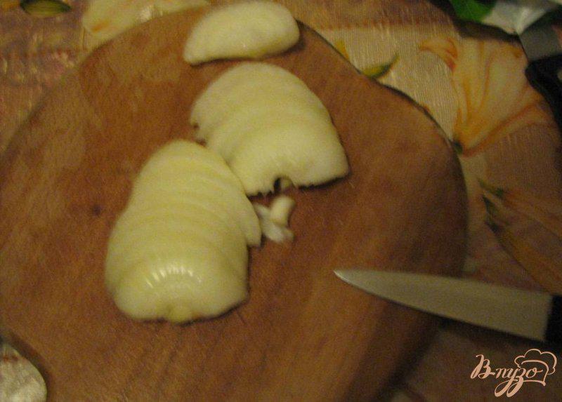 Фото приготовление рецепта: Антрекот с морковью в чугунке шаг №3