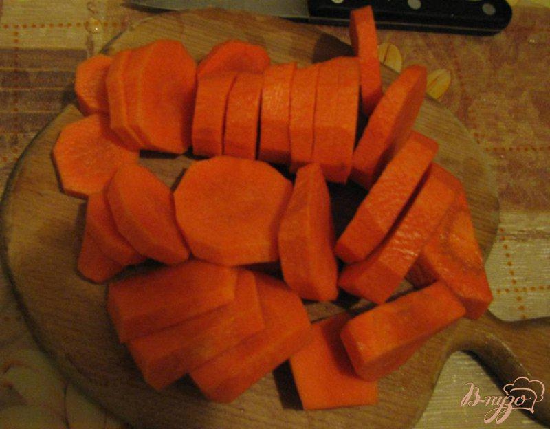 Фото приготовление рецепта: Антрекот с морковью в чугунке шаг №1
