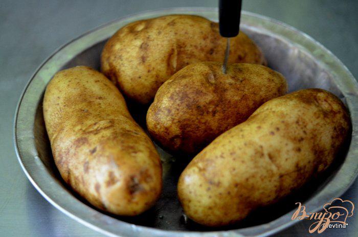 Фото приготовление рецепта: Слоппи запеченный картофель шаг №1