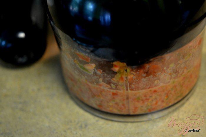 Фото приготовление рецепта: Зеленая фасоль со свежим томатным чатни шаг №3