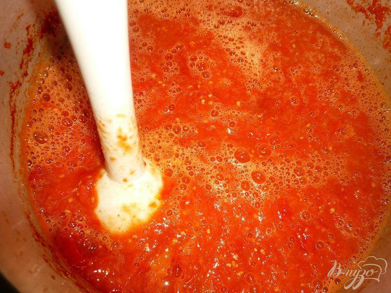 Фото приготовление рецепта: Домашний томатный соус к спагетти и пицце шаг №3