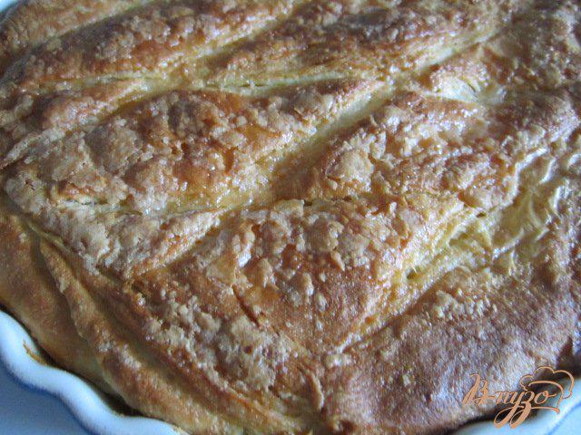 Фото приготовление рецепта: Сладкий пирог из хлебного теста шаг №7