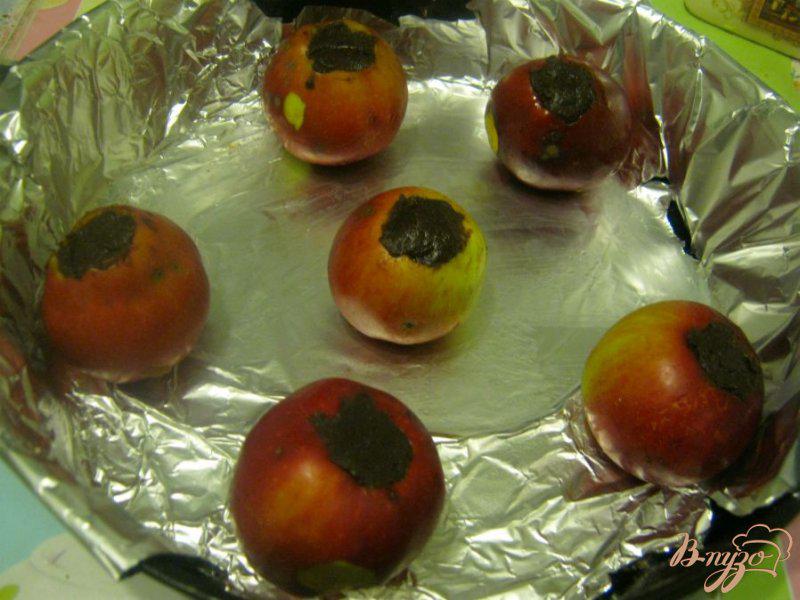 Фото приготовление рецепта: Пирог «Яблочки в шоколаде» шаг №4