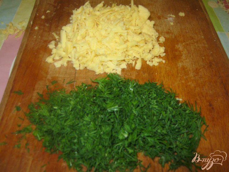 Фото приготовление рецепта: Картофель со сметаной в горшочке шаг №3
