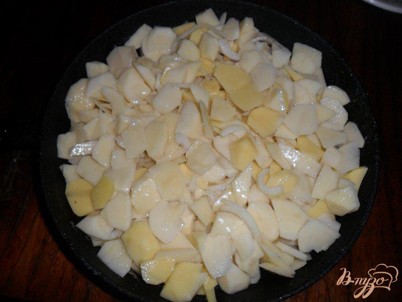 Фото приготовление рецепта: Запеченная картофель с сыром шаг №2