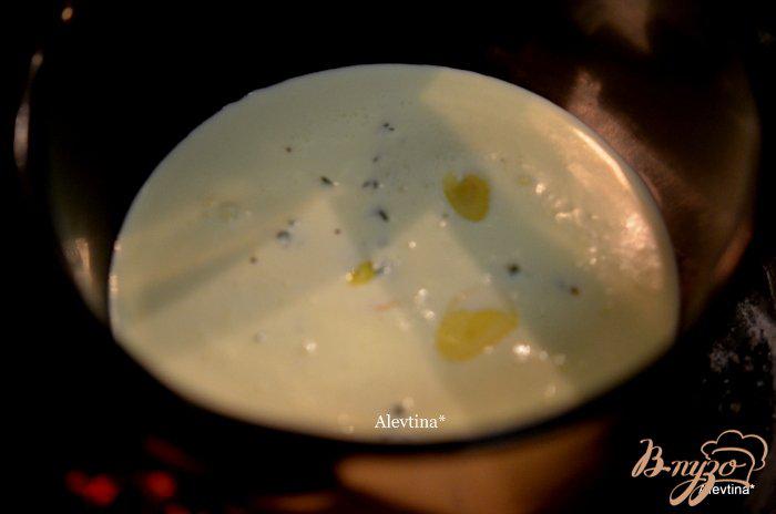 Фото приготовление рецепта: Грибочки в чесночном соусе шаг №2