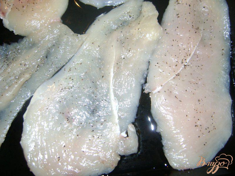 Фото приготовление рецепта: Нарядное куриное филе из духовки шаг №1