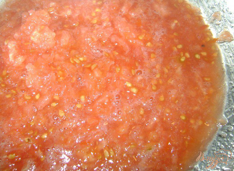 Фото приготовление рецепта: Спагетти с соусом шаг №2