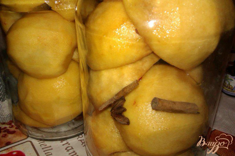 Фото приготовление рецепта: Пряные консервированные персики шаг №4
