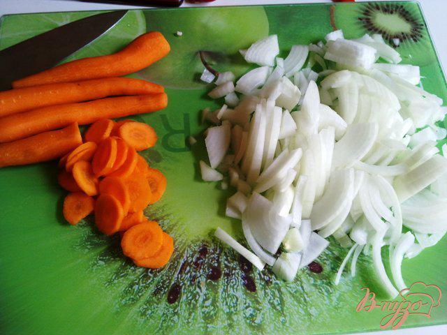 Фото приготовление рецепта: Овощное рагу с баклажанами и базиликом шаг №3