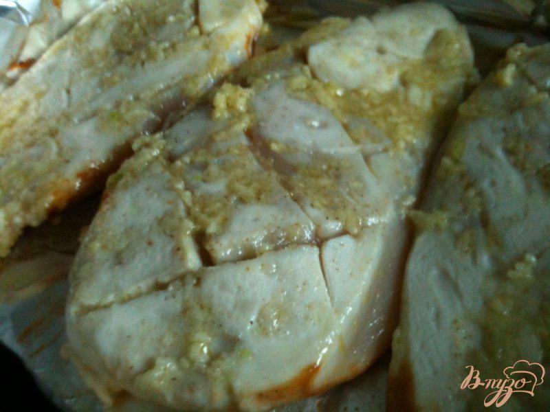 Фото приготовление рецепта: Куриные грудки с кофейно-ромовой глазурью шаг №7