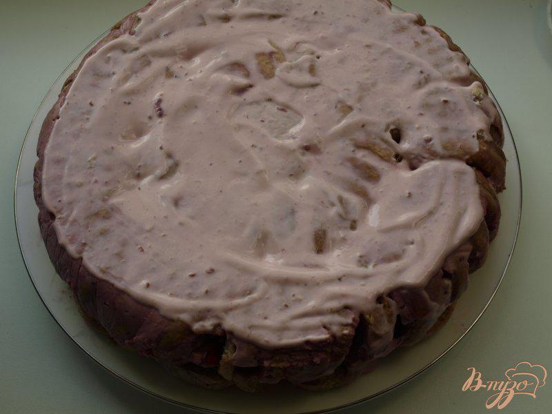 Фото приготовление рецепта: Торт из пряников с ягодами шаг №6