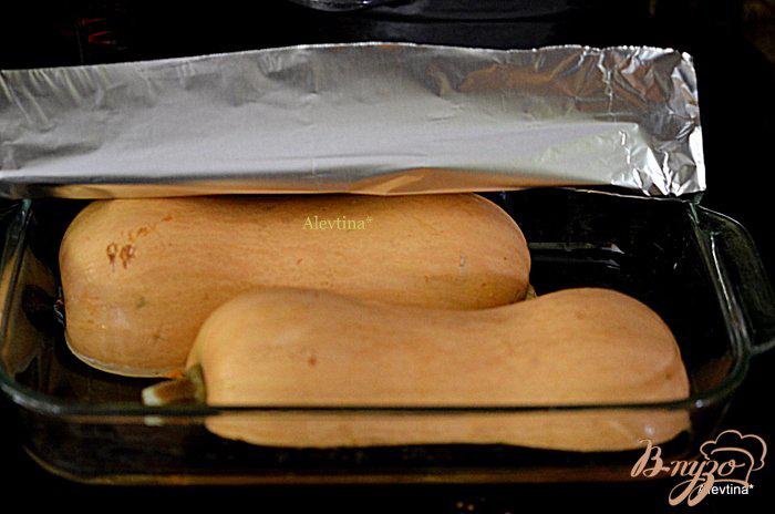 Фото приготовление рецепта: Фаршированная тыква  с говядиной и сыром шаг №2