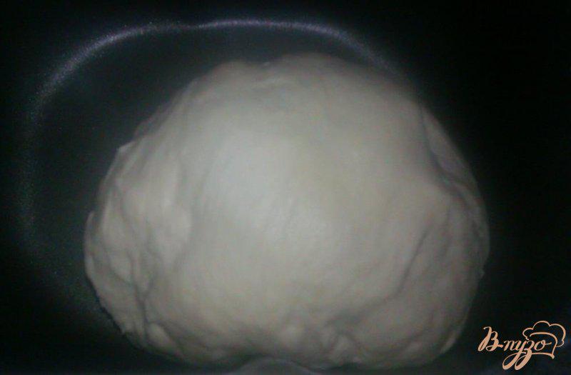 Фото приготовление рецепта: Белый хлеб с семечками в хлебопечке шаг №5