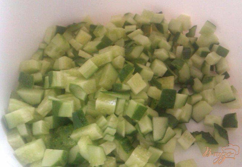 Фото приготовление рецепта: Салат из морской капусты с огурцом шаг №1