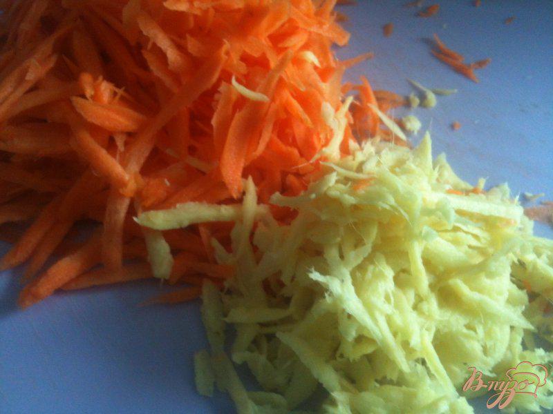 Фото приготовление рецепта: Кексы морковно-имбирные с медом шаг №5
