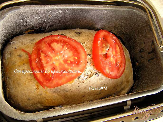 Фото приготовление рецепта: Оливковый хлеб с маслинами и каперсами шаг №4