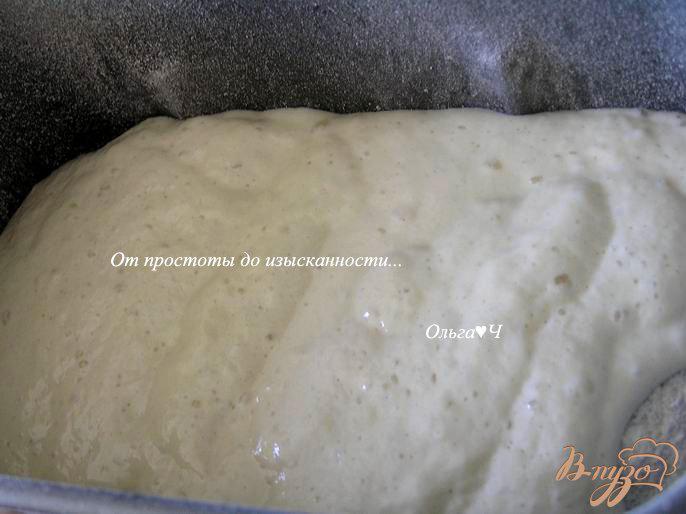 Фото приготовление рецепта: Оливковый хлеб с маслинами и каперсами шаг №3