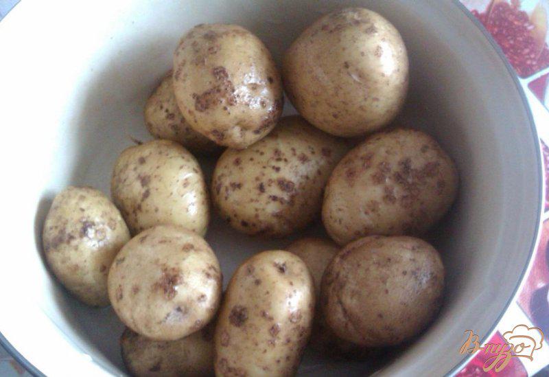 Фото приготовление рецепта: Картофельные пирожки с печенкой шаг №1